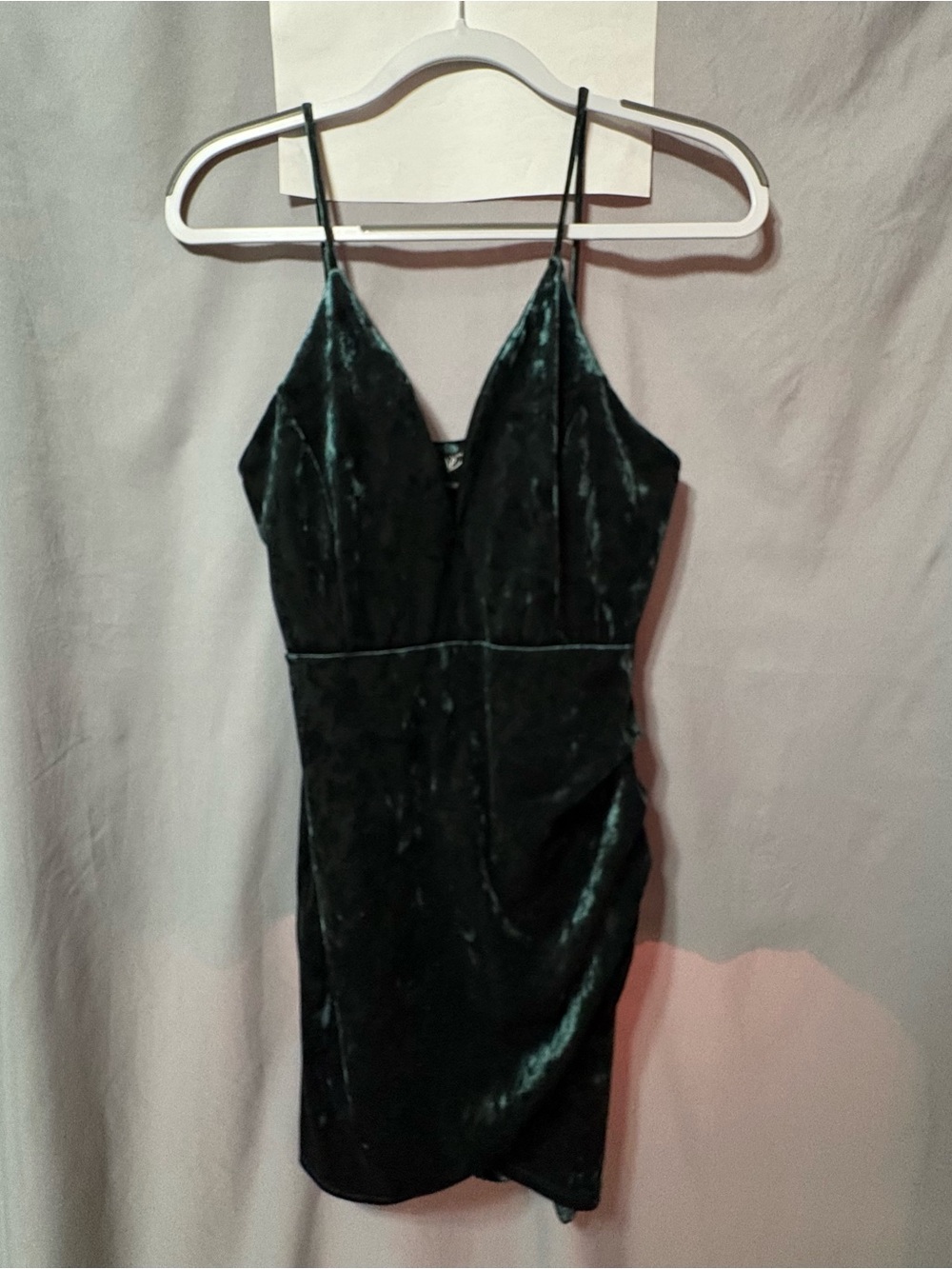 Windsor Dark Emerald Green Velvet Spaghetti-Strap Mini Dress
